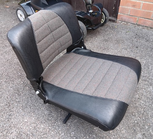 Pride revo seat w base - pride, 2.0