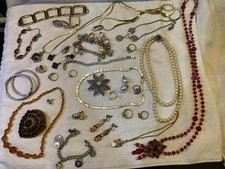 Vintage Jewelry Lot mixed