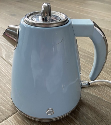 Swan retro kettle - swan,