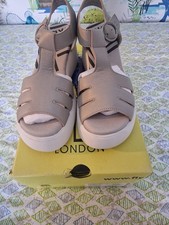 BNIB FLY  DUMA955FLY  GREY