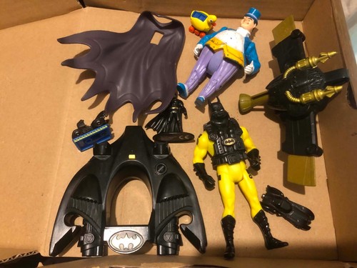 Small batman figure - small,