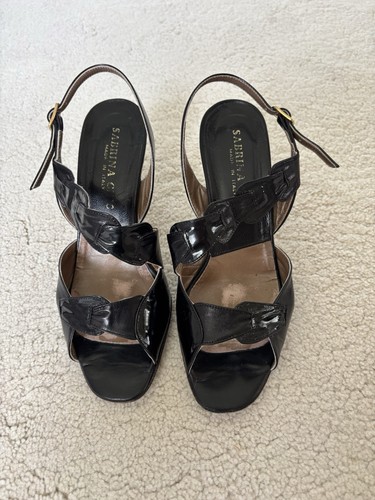 Black patent sabrina - patent,