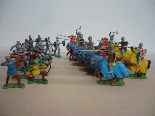 Britains herald knights - herald,