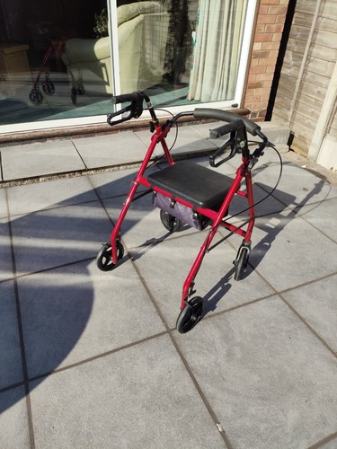 Folding four wheel rollator - folding,