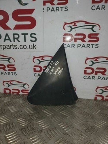 Toyota yaris wing trim - toyota,