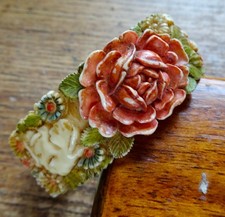 vintage 1950s cream celluloid elephant rose daisy flower bangle bracelet -708