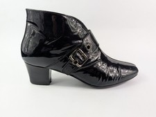 Manas Design Black Patent