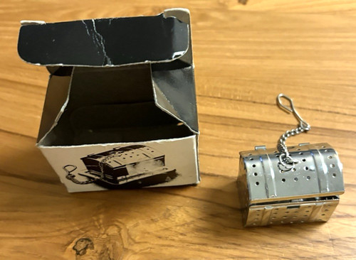 Vintage figural treasure chest - vintage,
