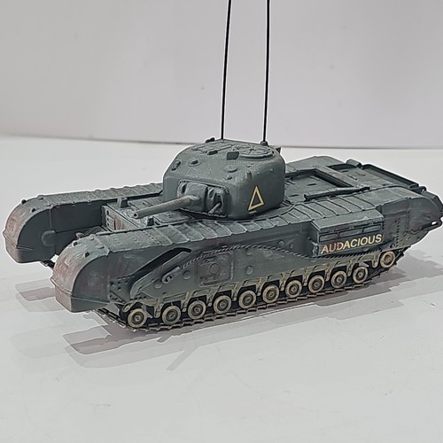 Corgi churchill tank na75 - tank,