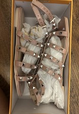 public desire studded flat