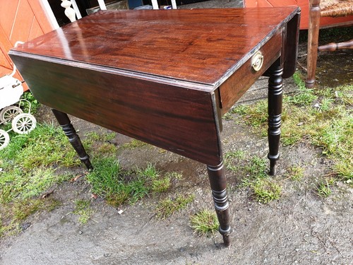 Antique table - antique,