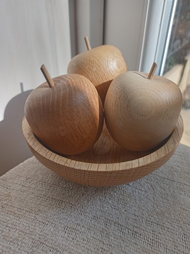 Wooden apples bowl hand - apples,