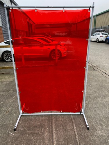 Portable welding screen - x,