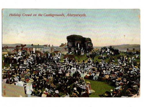 Aberystwyth holiday crowd - aberystwyth,