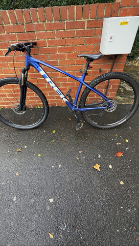 Trek mountain bike 29in blue - mountain,