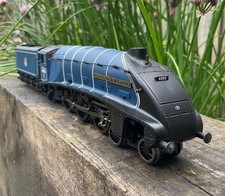 Bachmann A4 4-6-2 Commonwealth of Australia BR Blue 60012 OO Gauge Steam Loco