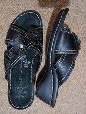 F&F wedge mules size 6 black worn a bit