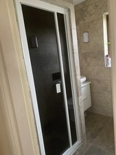 Daryl Bi-Fold shower door