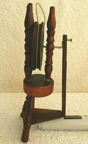 Spinning wheel miniature - spinning,