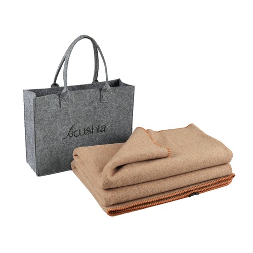 Merino wool blanket - -,