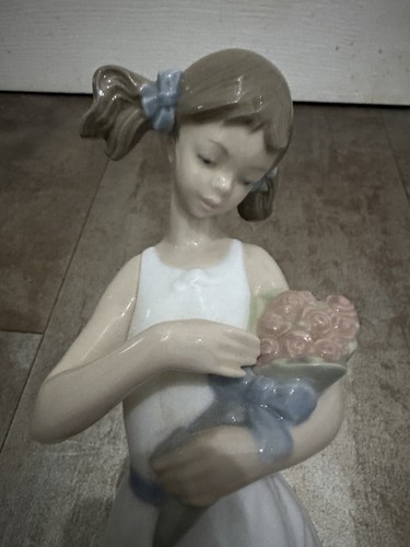 Nao lladro girl - nao,