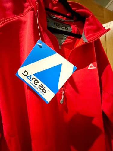 New with tags dare2b - tags,