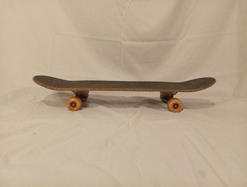Maui and sons skateboard - maui,