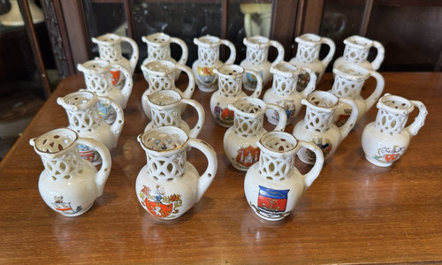 Lot various crested - lot, of