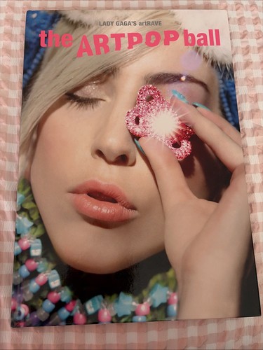 Lady gaga artrave - gaga, tour