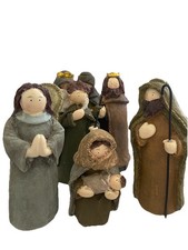 Christmas 7 Set Nativity Scene