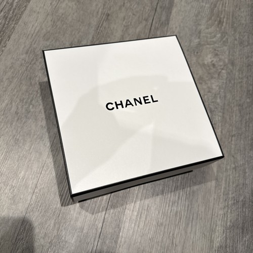 Chanel empty gift - chanel,