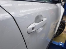 Toyota C-HR Mk1 16-24 OS Drivers Right Front Door Handle 2NA White Pearl A69221