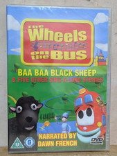 Wheels the bus baa - on,