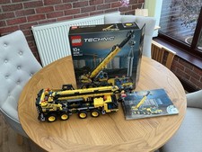 LEGO Technic 421080 Mobile Crane Complete With Box And Instructions.