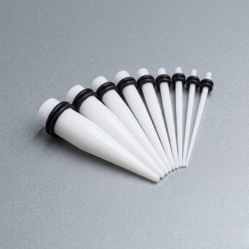 White acrylic ear taper - white,