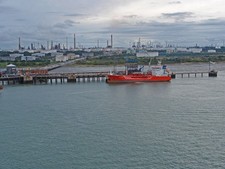 Photo A1 Fawley Marine Terminal Hamble-le-Rice LPG Tanker, Verene at the c2011