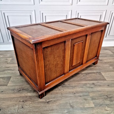 Retro Vintage Wooden Oak Blanket Chest – Panelled Linenfold Storage Trunk Box