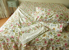Vantona Duvet Cover 2 Cases Valance King Size Briar Rose Honeysuckle Reversible