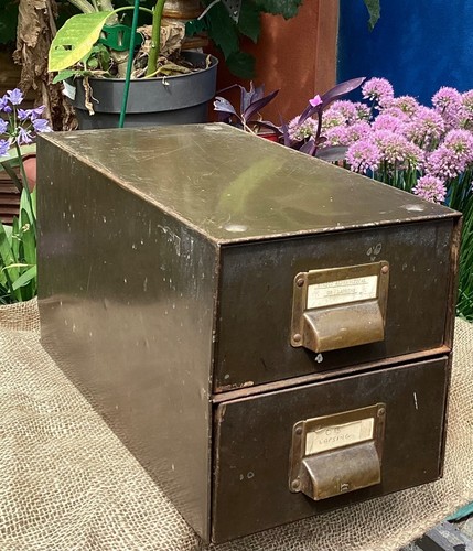 Vintage 1940s desktop stacking - vintage,