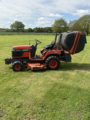 Kubota bx2200 compact tractor - kubota,