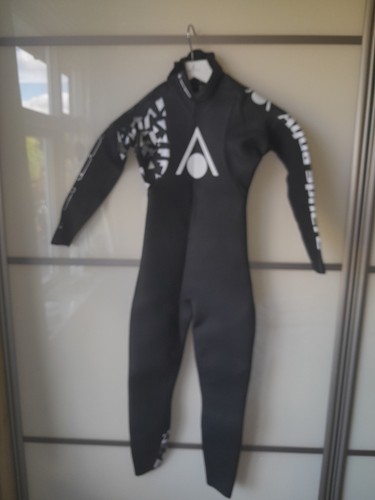 Brand new aquasphere pursuit - new,