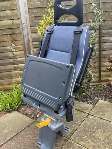 Camper seat swivel - , with