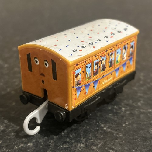 Annie and clarabel trackmaster - annie,