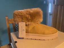 Earth Addict Boots Size 6 RRP