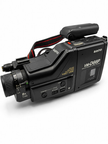 Sanyo d66p vhs camcorder - sanyo,