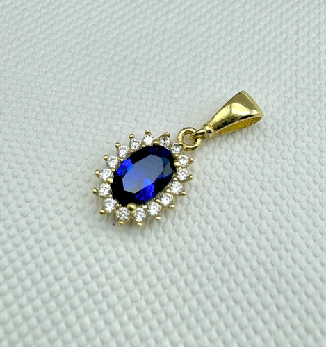 Solid 9ct yellow gold - 9ct, blue