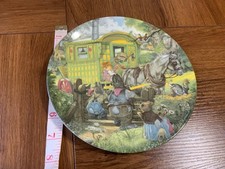 Vintage 1989 Wedgwood gypsy