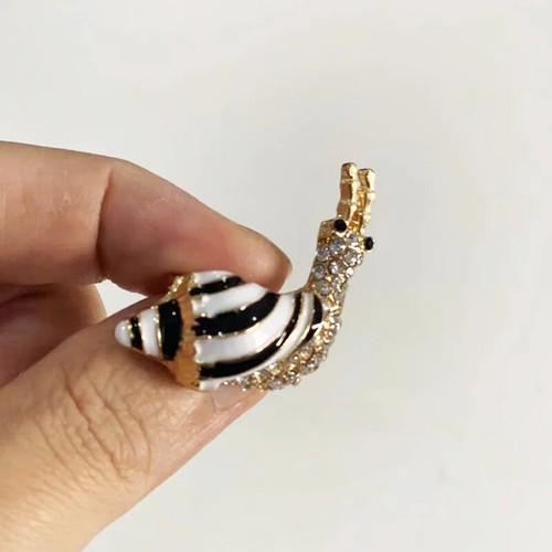 Cute snail brooch - snail,