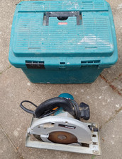Makita 9 inch circular saw 240v with Makita box