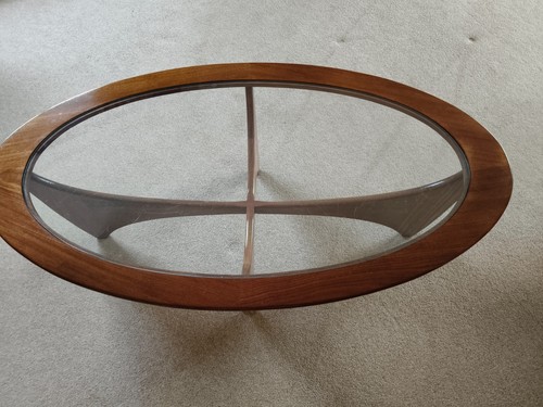 Plan teak oval coffee table - g,